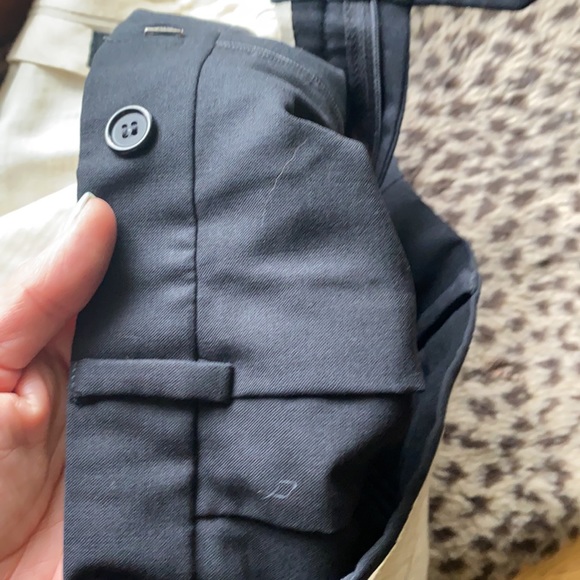 Hart Schaffer Marx Black pleated slacks for men - Picture 9 of 9